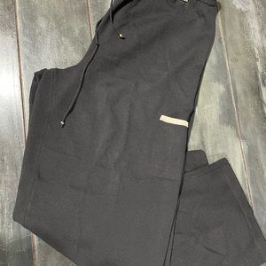 Black and cream knit pant